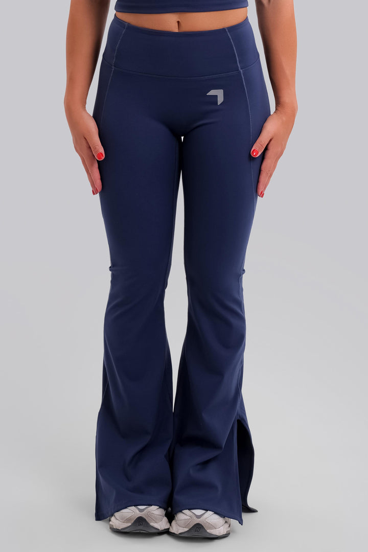 Aura Scrunch Flared Leggings Navy