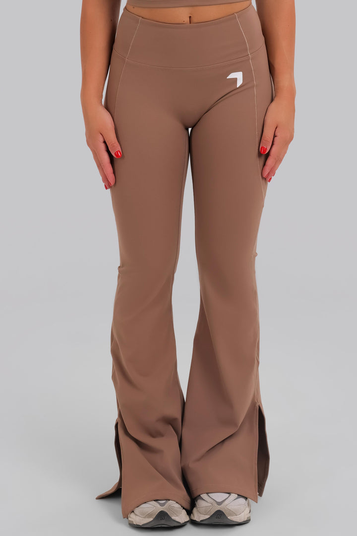 Aura Scrunch Flared Leggings Beige