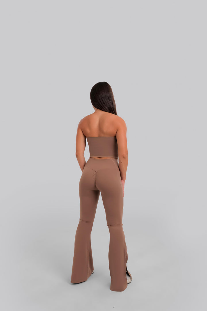Aura Scrunch Flared Leggings Beige